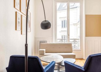 Bureau louer PARIS 75001 Le Moliere accueil 1
