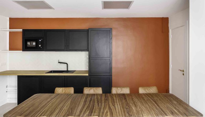 Bureau louer PARIS 75008 Le Montebello Cuisine 2
