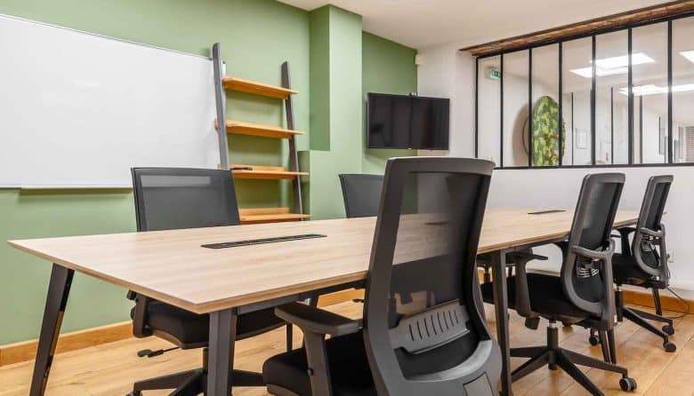 Myflexoffice bureau location paris 3 atelier saint martin salle de réunion 1