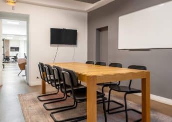 Myflexoffice bureau location paris 3 atelier saint martin salle de réunion