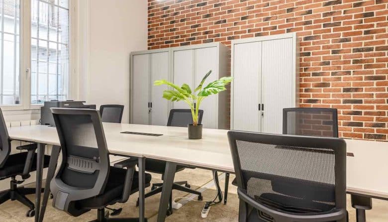 Myflexoffice location bureaux paris 75011 VoltR salle de réunion