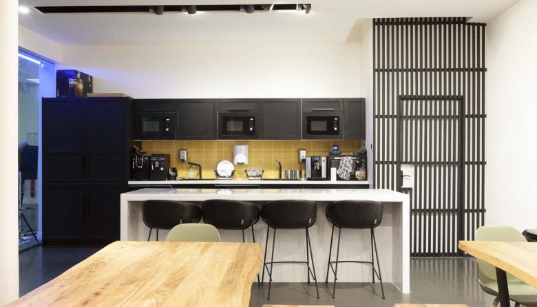 bureau a louer paris 75010 la verriere du canal cuisine