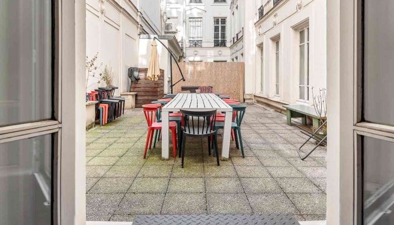 Myflexoffice location bureau à louer Paris 75009 Philatéliste terrasse