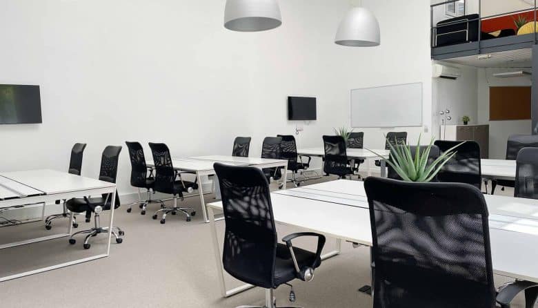 Myflexoffice location bureaux Paris 10 Atelier de la Scala Open space 1