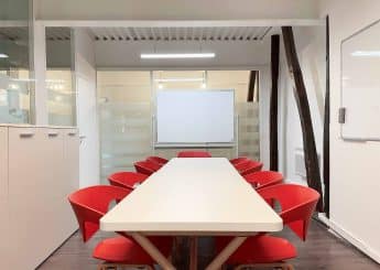 Myflexoffice location bureaux Paris 10 Atelier de la Scala Salle de reunion