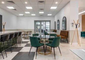 Myflexoffice location bureaux Paris 10 Maison de lEchiquier Cuisine 2