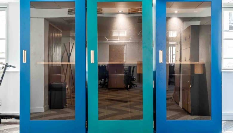 Myflexoffice location bureaux Paris 10 Maison de lEchiquier Phonebox