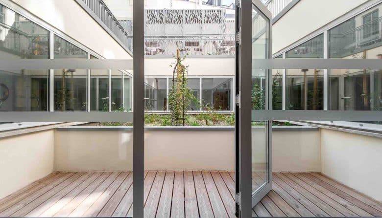 Myflexoffice location bureaux Paris 10 Maison de lEchiquier RDC Jardin