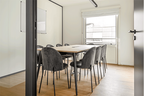 Myflexoffice location bureaux Paris 11 salle de réunion