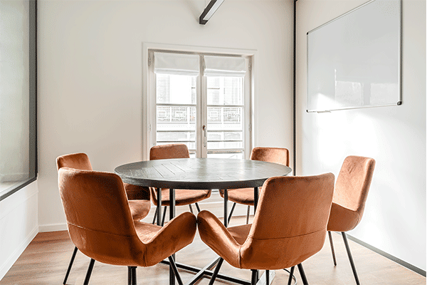 Myflexoffice location bureaux paris 9 le Cezanne Salle de reunion