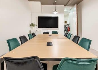 Myflexoffice location de bureaux Paris 10 La Messagerie Salle de reunion