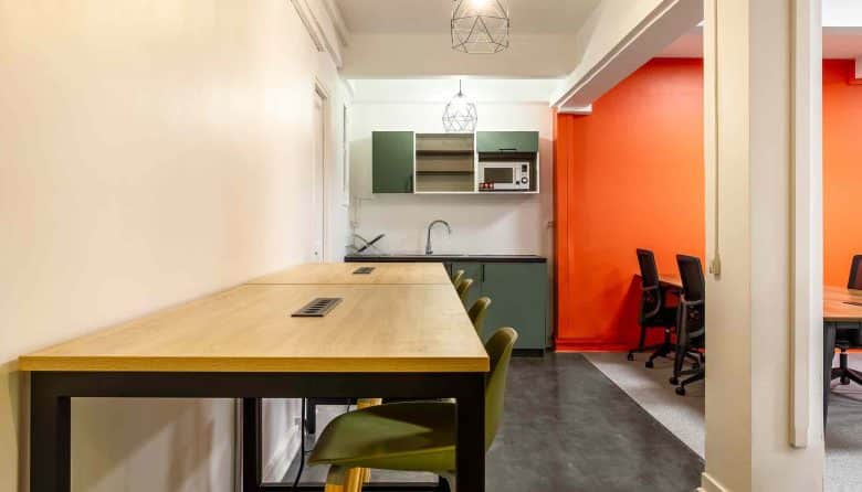 myflexoffice bureau a louer paris bureau 75010 Le Petit Paradis Open space 2