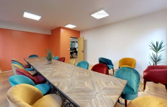myflexoffice bureau a louer paris bureau 75010 le qg du colonel salle de reunion 1