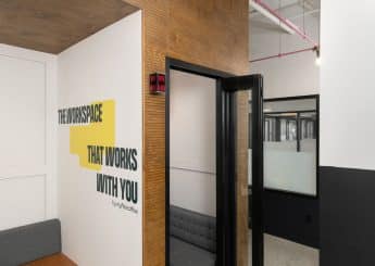 myflexoffice location bureaux miami downtown Security building phone box