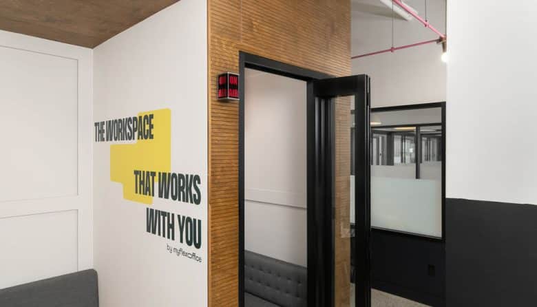 myflexoffice location bureaux miami downtown Security building phone box