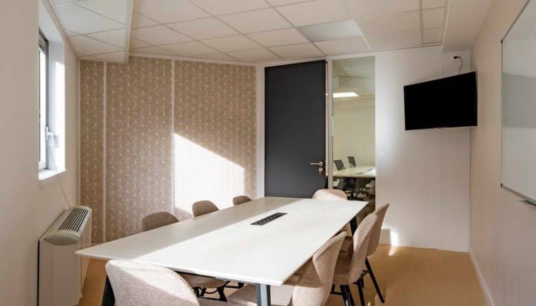 Myflexoffice location bureaux Lyon 3 Le Phenix 16 salle de reunion 2