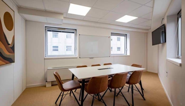 Myflexoffice location bureaux Lyon 3 Le Phenix 34 salle de reunion 4