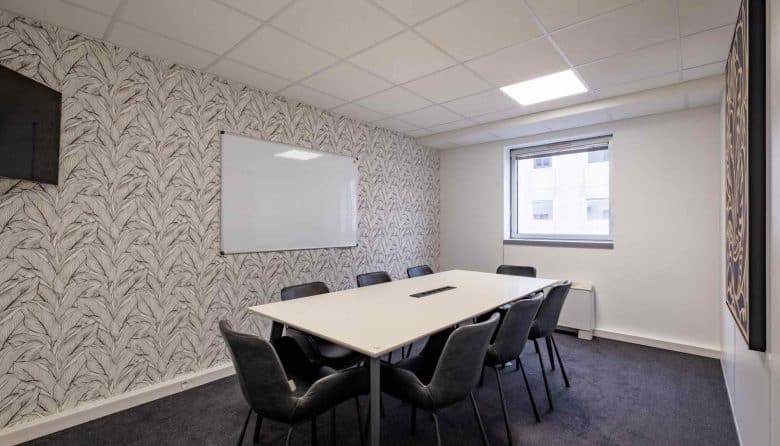 Myflexoffice location bureaux Lyon 3 Le Phenix R4 salle de reunion 1