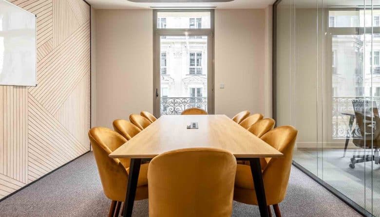 Myflexoffice location de bureaux Paris 75009 LEcrin Salle de reunion