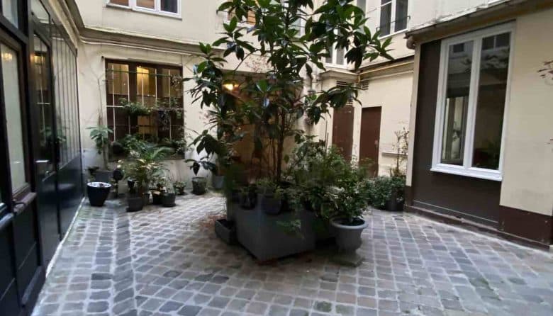 Myflexoffice bureau location paris 3 Jungle cour intérieure