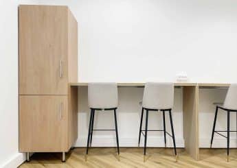 Myflexoffice location de bureaux Paris 8 Le Corday espace restauration
